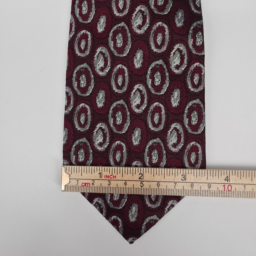 Gianni Versace Geometric Oval Silk Tie Mens Burgundy Silver Italy Neiman Marcus - Picture 6 of 6
